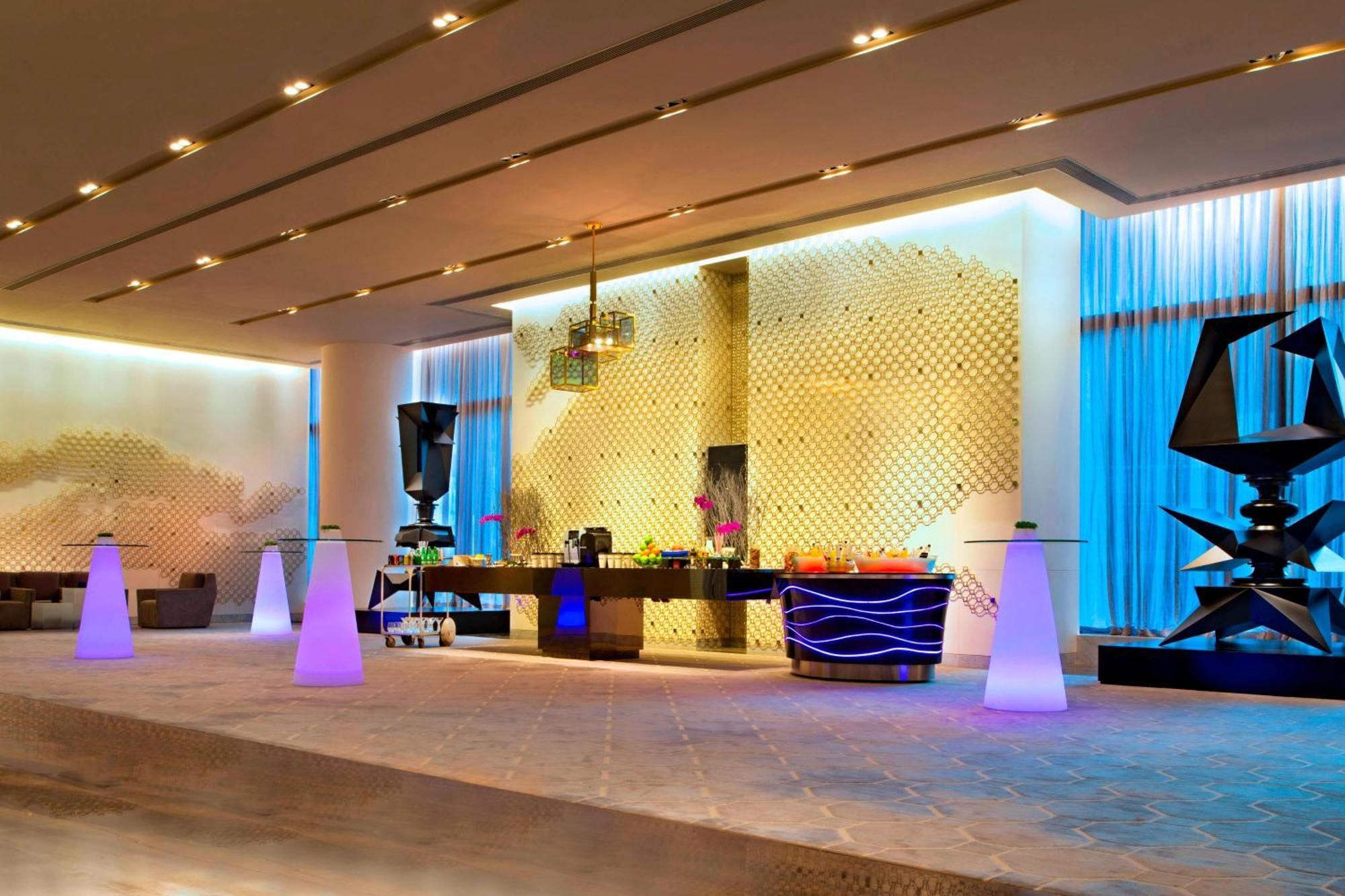 W Guangzhou Hotell Exteriör bild