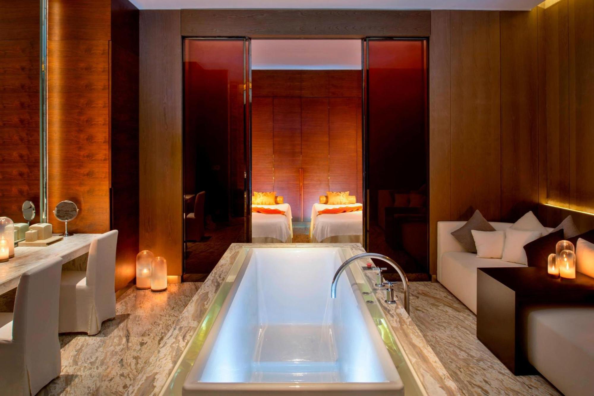 W Guangzhou Hotell Exteriör bild